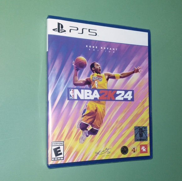 PS5 Sport Game Bundle- NBA 2K24/ Madden 24/ FC24 - Picture 3 of 4